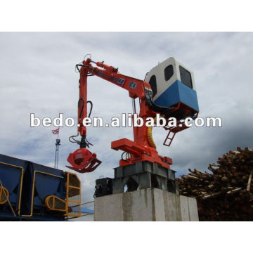 Hydraulic Crane/log grapple/small wood timber station crane 008613592516014